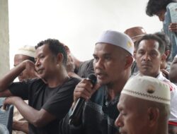 Warga Nangapanda Pasang Portal Pembatas Jalan, Protes Aktivitas Truk Tambang