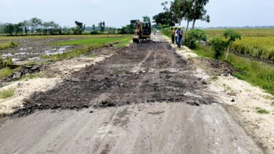 Pola Pengerjaan Jalan Aspal BKK Desa Ngampal jadi Sorotan Publik