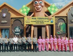 Wujud Nyata Kepedulian, Kapolres dan Ketua Bhayangkari Jombang ‘Turun Gunung’ Tinjau Langsung Pos Pengamanan Lebaran