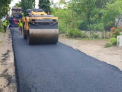 Dinas PUPR Jombang Perbaiki Jalan Bandung–Grogol, Kini Lebih Mulus dan Aman Dilalui