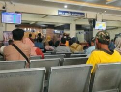 Urusan STNK Beres Gak Pakai Lama! Warga Puji Pelayanan “Sat-Set” di Samsat Jombang