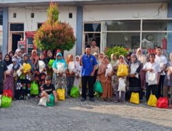 Ramadhan Penuh Berkah, SPBU Tambakberas Jombang Kembali Salurkan Sembako Parsel, untuk Anak Yatim dan Lansia