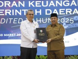 Wujudkan Transparansi, Bupati Warsubi Serahkan LKPD 2025 Jombang ke BPK Jawa Timur